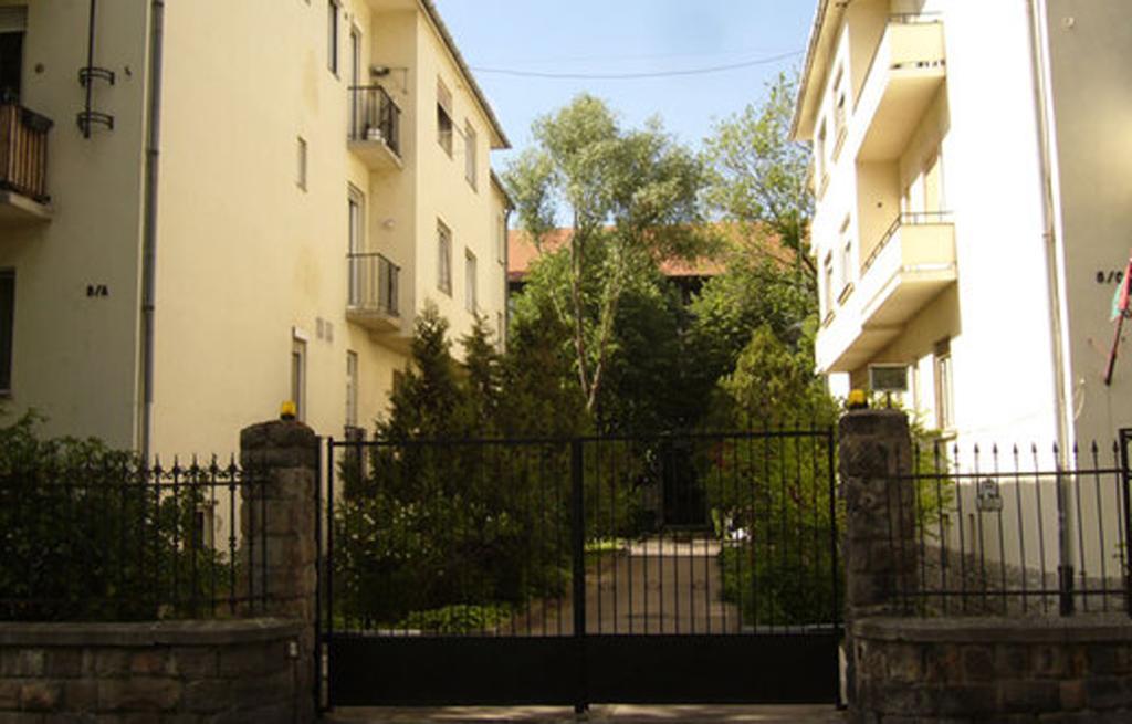Home Away Apartment Budapest Szoba fotó